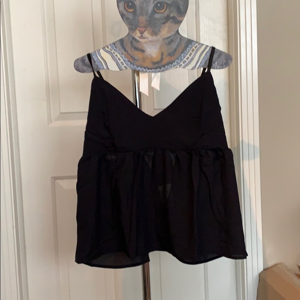 Light black short tank top, cute bow tie back!